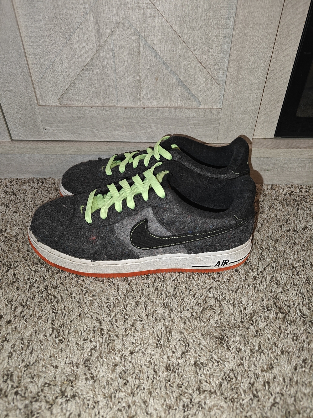 Nike Air Force 1 LV8 GS 'Halloween Spooktacular Sneakers Size 5Y - Picture 5 of 6